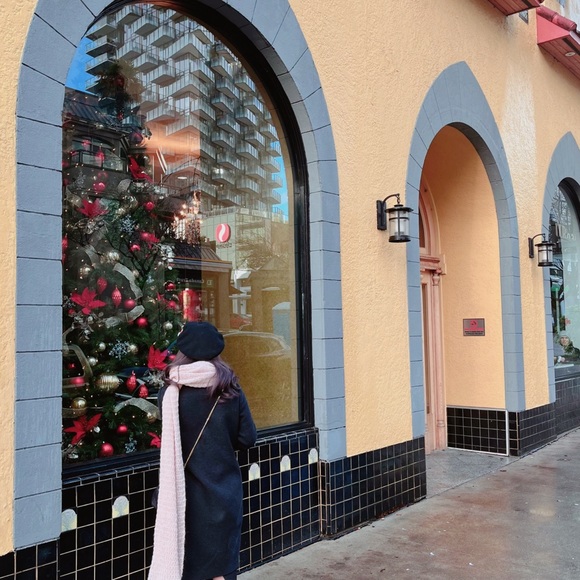 Meet your Posher, Jane - Picture 1 of 1